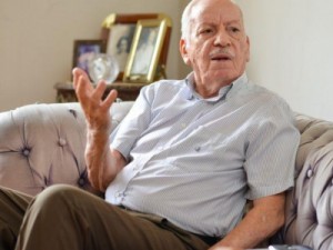 Ex-governador de MT morre com Covid-19