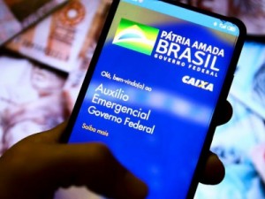 Previsão é de auxílio em torno de R$ 250 por 4 meses até junho, diz Lira