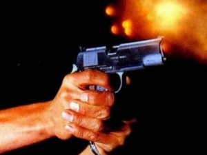 Homem acusado de assédio a menores é baleado com tiro na cabeça