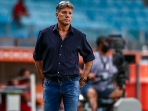 Após goleada, Grêmio dará folga a jogadores e deve definir vaga na Libertadores com reservas