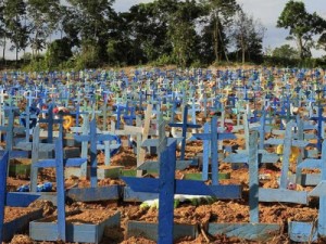 Brasil registra 2.152 mortes por Covid em 24 horas, terceiro dia acima de duas mil mortes