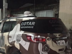 Polícia prende cinco jovens, apreende droga, dinheiro e objetos, em Mauriti