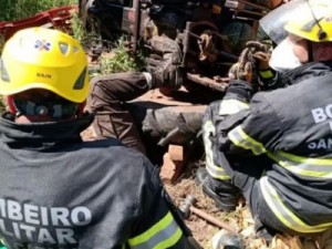 Após sobreviver a acidente e ficar preso em trator, homem passa 3 dias comendo abóbora até chegada de socorro em SC