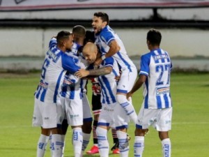 CSA vence Santa Cruz no Arruda e dorme no G-4 do grupo B do Nordestão