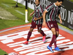 "Falso 9," Ganso brinca com Fred após gol da vitória do Fluminense: "Vou roubar sua posição"