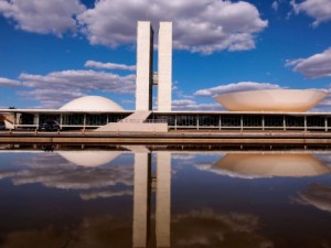 Verba da Saúde é 'incompatível' com gastos na pandemia, diz conselho em carta a Bolsonaro