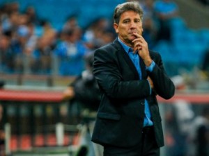 Com suspeita de Covid-19, Renato Gaúcho não viaja com Grêmio para Libertadores