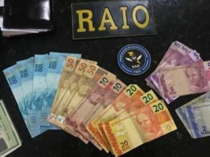 Em Barbalha polícia prende homem com cédulas falsas de R$ 100,00