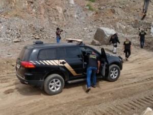 Ministério Público fiscaliza empresas de extração de pedras em Juazeiro