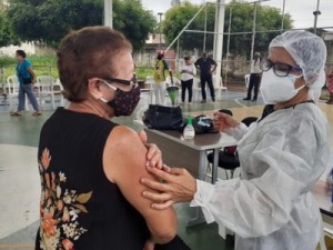 Secretaria de Saúde de Barbalha vai aplicar 2ª dose em idosos vacinados em março