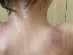 Menino maltratado e desnutrido é levado ao hospital e a mãe é presa no RJ