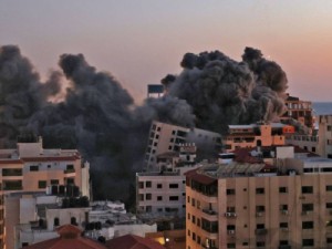 Antes de reunião do Conselho de Segurança, bombardeio de Israel mata pelo menos 33 em Gaza e atinge casa de chefe do Hamas