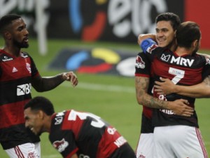 Perto de ato final por Gérson, Flamengo aguarda nova proposta de árabes por Everton Ribeiro