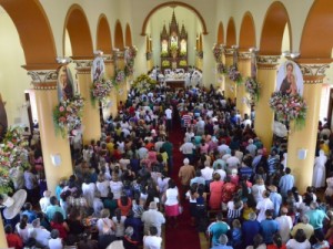 Barbalha amanhece em festa e louvor ao padroeiro Santo Antônio