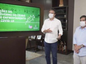 Novo decreto autoriza retorno presencial para escolas de ensino médio em quatro macrorregiões do Ceará; Cariri segue com restrições