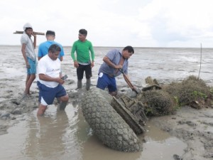 Destroços de avião de guerra dos Estados Unidos usado na Segunda Guerra são encontrados no litoral do Maranhão