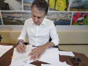 Governador sanciona lei que vai permitir geração de 20 mil novos empregos