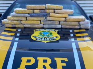 No Cariri PRF apreende cerca de 22 Kg de cocaína estimada quase R$ 1 milhão