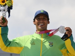 No skate, Kelvin Hoefler conquista primeira medalha do Brasil nas Olimpíadas 2020