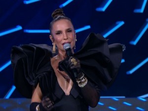 Ivete Sangalo lamenta descaso com a cultura no ‘Música Boa'