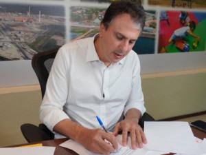 Governador encaminha projeto de lei que institui Pacto pela Aprendizagem no Ceará
