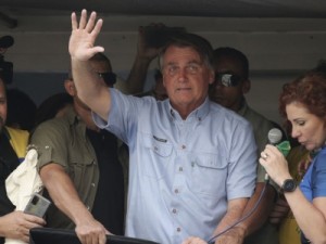 Integrantes do governo avaliam que Bolsonaro errou ao chamar Moraes de “canalha”