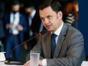 Após carta de Bolsonaro, ministro da Justiça tem reunião de quatro horas com Moraes em SP