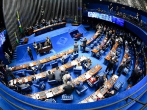 Senado aprova em 2º turno PEC da reforma eleitoral e exclui a volta das coligações