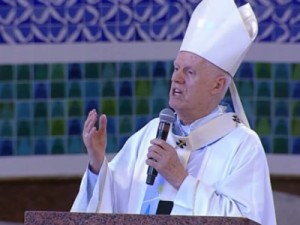Arcebispo de Aparecida diz que para ser Pátria amada Brasil "não pode ser pátria armada"