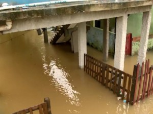 Aumenta o número de desalojados e desabrigados por conta da chuva no ES