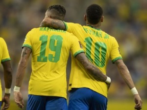 Brasil goleia Uruguai em Manaus com show de Raphinha e Neymar