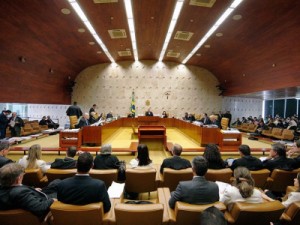 Supremo decide que injúria racial é imprescritível e pode ser equiparada ao crime de racismo