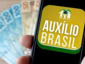 Auxílio Brasil começa a ser pago no dia 17 de novembro, veja o calendário