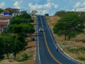 Cariri: Campos Sales, Altaneira e Assaré recebem 47km de estrada para potencializar o desenvolvimento regional