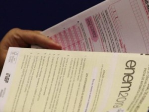 Enem 2021: documentos, canetas, álcool em gel e o que mais levar (e não levar) nos dias de prova