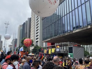 Manifestantes fazem ato pelo dia da Consciência Negra e contra o governo Bolsonaro