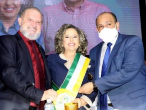 Justiça declara inelegibilidade de Mauro Carlesse e determina afastamento da prefeita de Gurupi, Josi Nunes