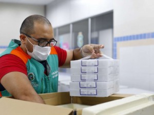 Mais de 200 mil doses da Pfizer chegam ao Ceará para reforçar a imunização da população