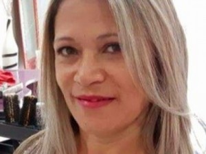 Mulher é encontrada morta dentro de um guarda-roupa com sinais de estrangulamento