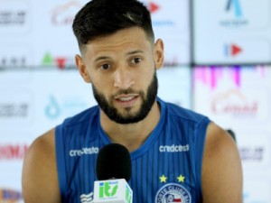 Fortaleza anuncia contratação do lateral-esquerdo Juninho Capixaba