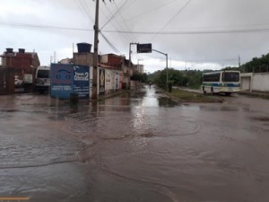 Chuva em todos os recantos de Barbalha na manhã desta quinta-feira (13)