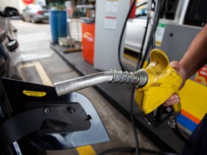 Gasolina e diesel sobem pela segunda semana seguida no Brasil, diz ANP