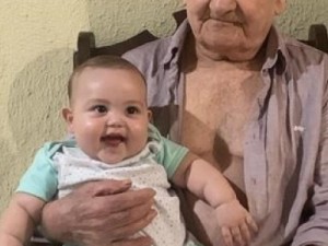 Famílias Cordeio e Neves no Caldas comemoram bodas de “Oliveira” do patriarca