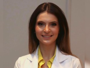 Médica agredida por casal após pedir exame para dar atestado teve traumatismo craniano e está abalada, diz marido