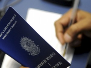 Caged: Brasil gerou 2,7 milhões de empregos formais em 2021