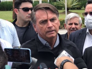 Bolsonaro prevê 11 trocas de ministros que vão disputar eleição: 'Pacotão'
