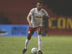 Flamengo contrata zagueiro Fabrício Bruno, ex-Bragantino