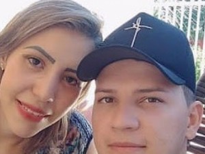 Esposa mata marido com 11 facadas enquanto ele dormia, com ajuda do amante