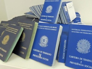 Desemprego fica em 11,2% em janeiro e ainda atinge 12 milhões, diz IBGE