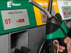 Com o preço da gasolina nas alturas, venda de etanol subiu mais de 20% em fevereiro